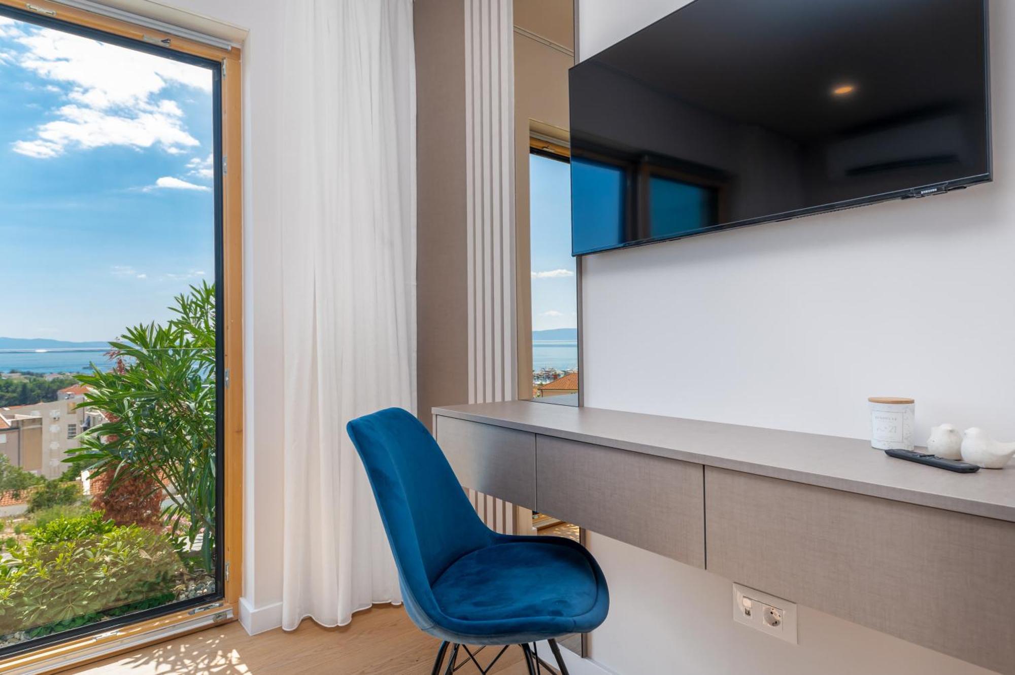 Luxury Adria Sea City & Mountain View Apartment Makarska Exterior photo